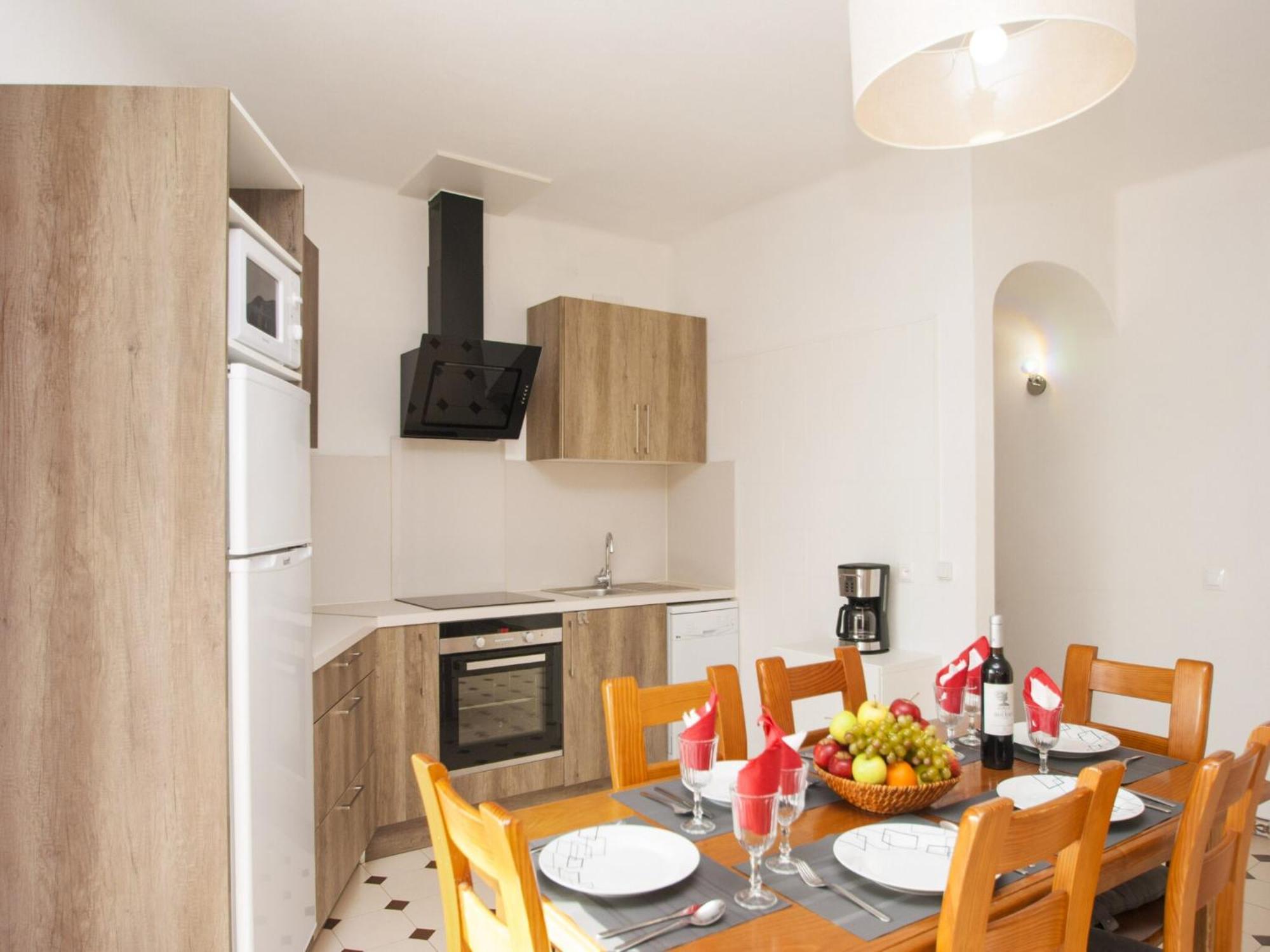 Charming Apartment, Pool,